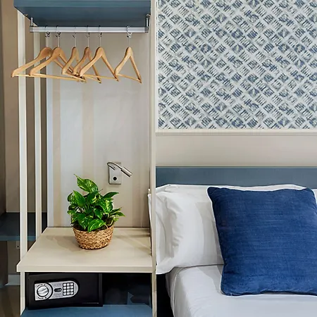 Opera House ホテル