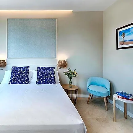 Opera House מלון 3*